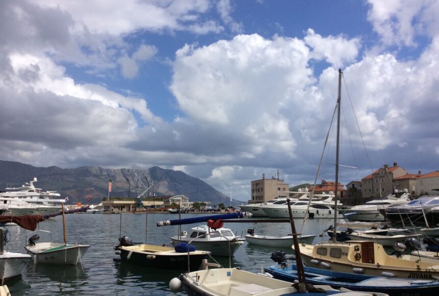 Розклад автобусів у Чорногорії