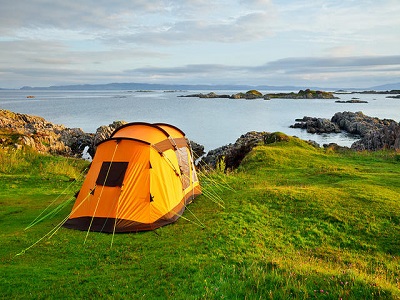 Купувати туристичні намети найвигідніше взимку