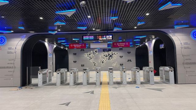 До головного аеропорту Стамбула провели швидкісне метро