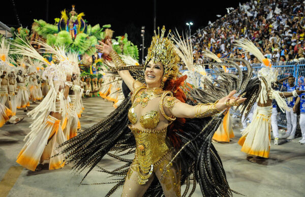 У Бразилії стартує традиційний карнавал