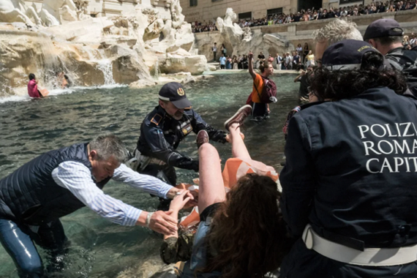 римський фонтан Треві