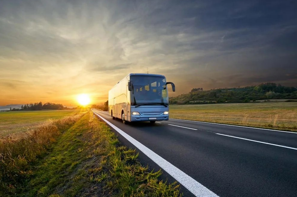 подорожі автобусом