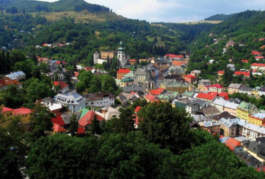 Банська Штявниця — місто срібла і легенд у серці гір Словаччини