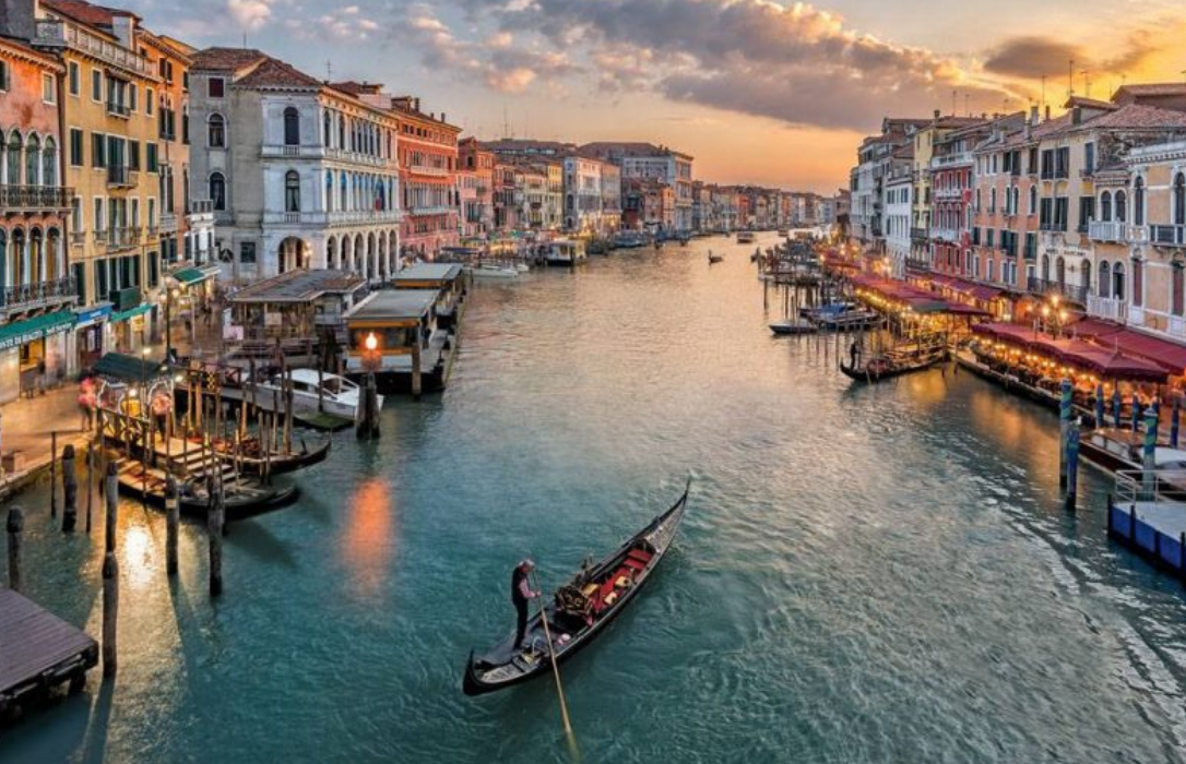 Венеція