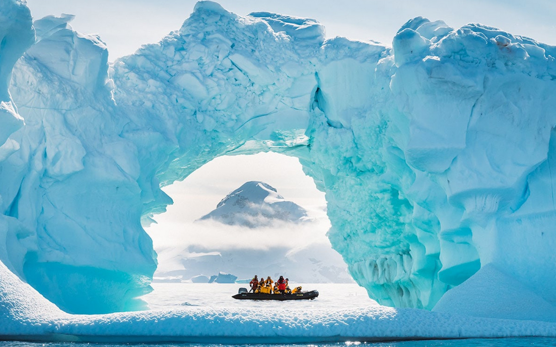 Експедиції в Антарктиду
