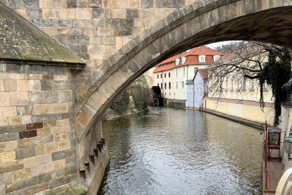 Прага — глибокий гід містом, альтернативні маршрути та чеська кухня