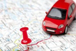 Заправка автомобіля за кордоном: як працюють автоматичні АЗС, блокування коштів і вибір пального
