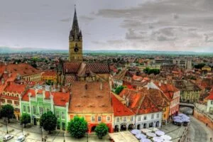 Сібіу, Румунія — трансильванські площі, «міст брехні» й дахи з очима