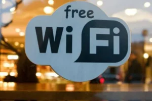 Громадський Wi-Fi у подорожі: як користуватися ним без ризику для пошти й банкінгу