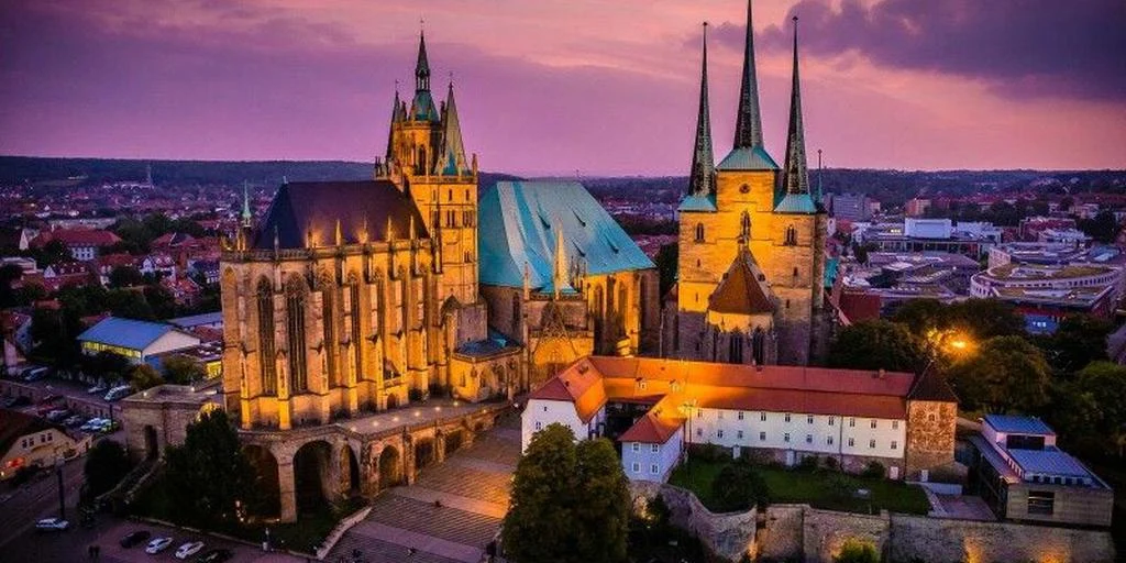 Ерфурт, Німеччина — Крамербрюкке, Домплац і середньовічні квартали на берегах Гери