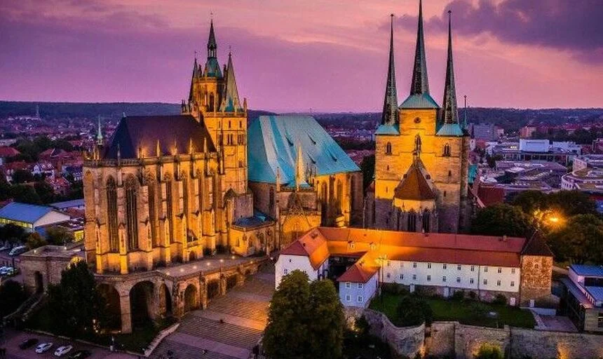 Ерфурт, Німеччина — Крамербрюкке, Домплац і середньовічні квартали на берегах Гери